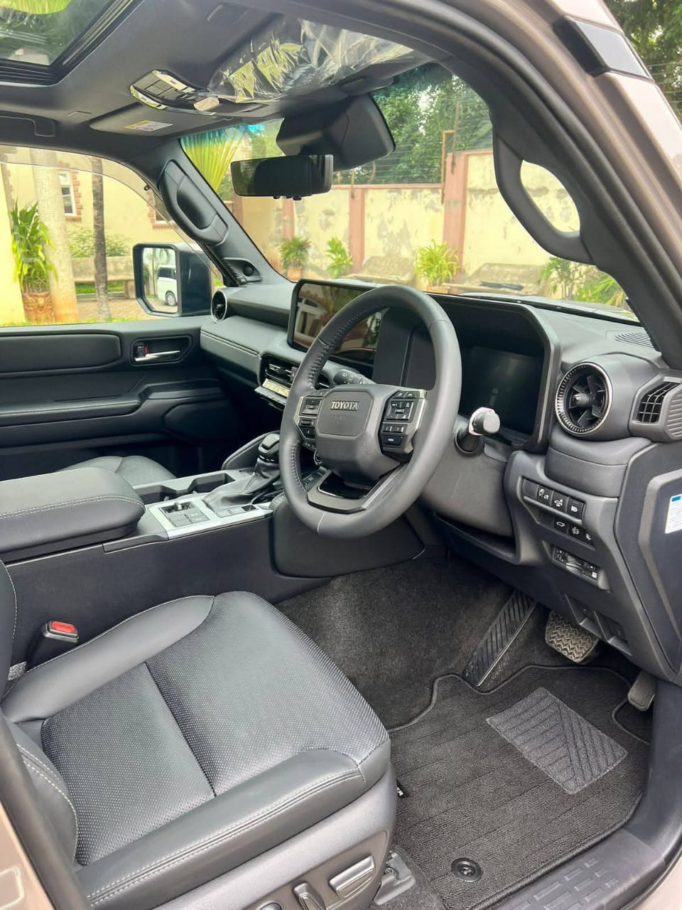 
								Landcruiser Prado full									