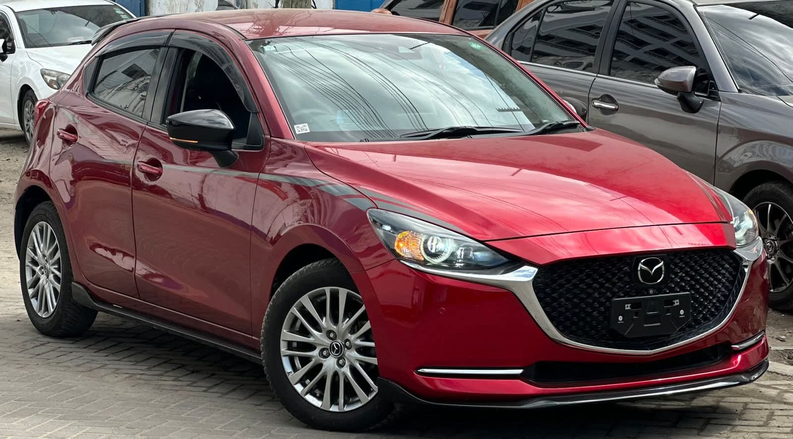 
								Mazda 2 Sports full									