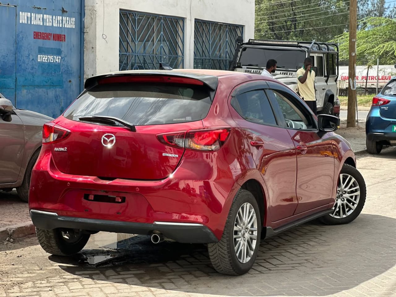 
								Mazda 2 Sports full									