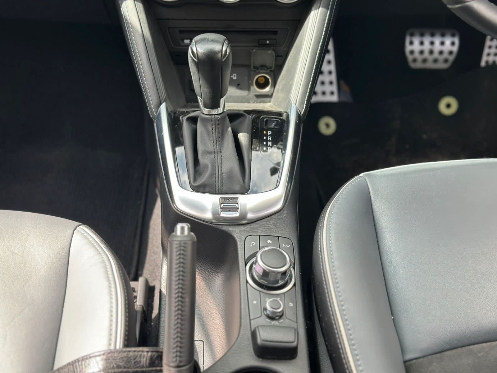 
								Mazda 2 Sports full									